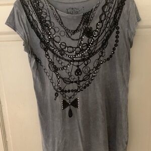 Gray Short Sleeve Top with Black Chain Design